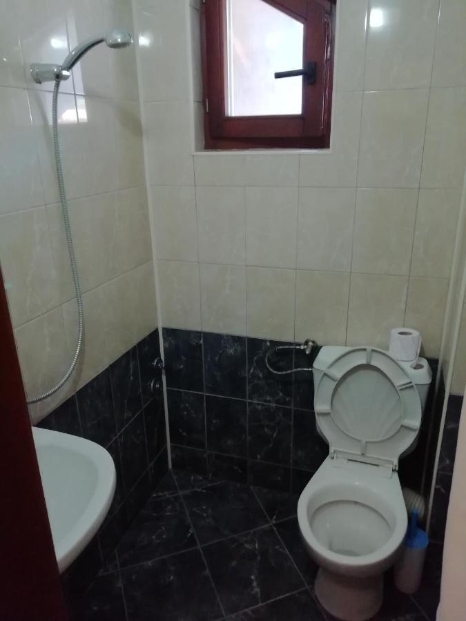 Guest House By The Captain Varna ภายนอก รูปภาพ