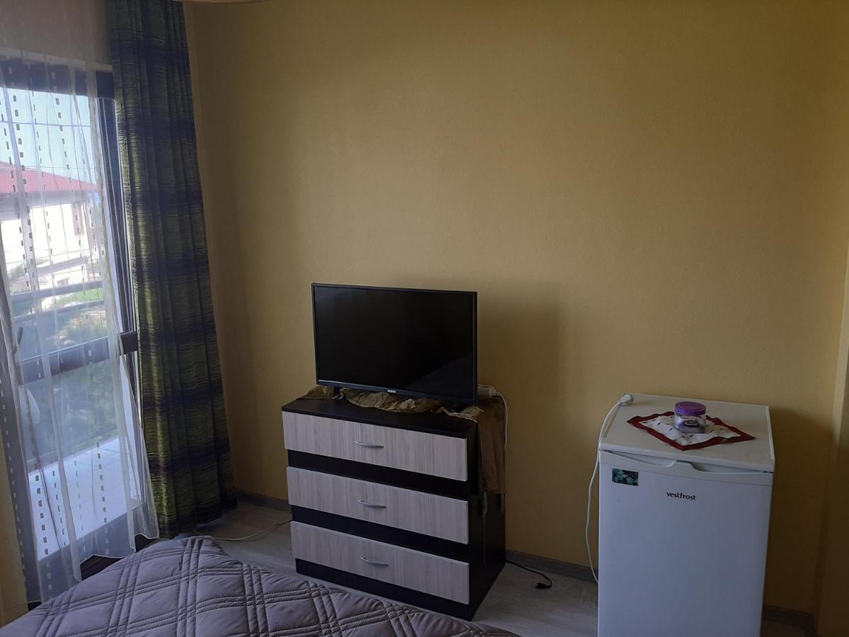 Guest House By The Captain Varna ภายนอก รูปภาพ