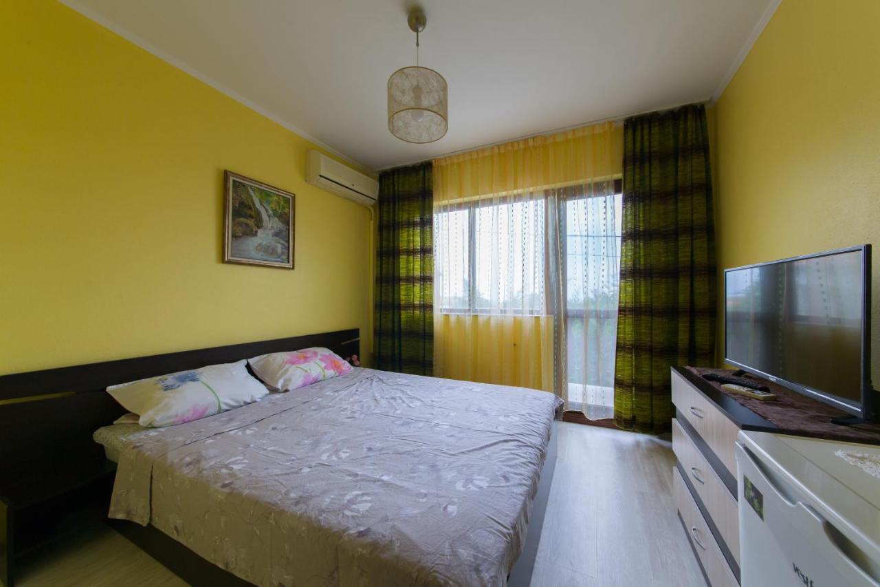 Guest House By The Captain Varna ภายนอก รูปภาพ